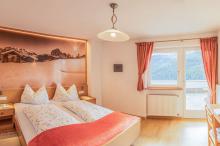 Apartment Crinia - Double bedroom with sunterrace
