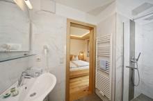 Ferienwohnung Ea - Badezimmer mit Dusche